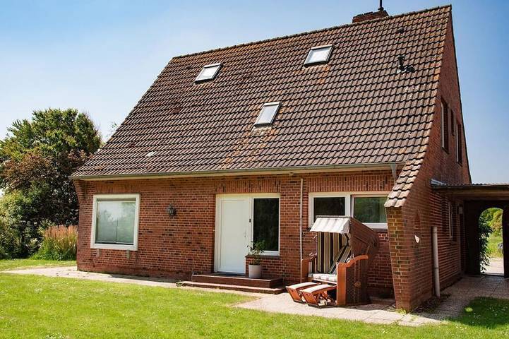 Ferienwohnung für 9 Personen, mit Terrasse und Garten