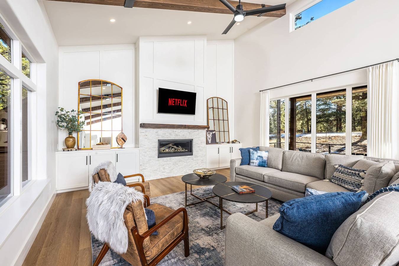 The Pines of Valle Grande     Hot Tub     Fireplace in Angel Fire, Condado de Colfax
