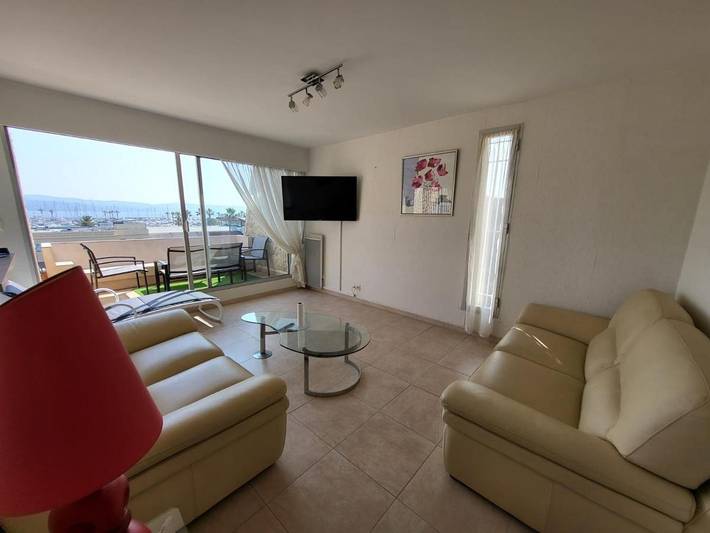 Gîte pour 5 personnes, avec balcon et vue dans Casino De Cavalaire - 3