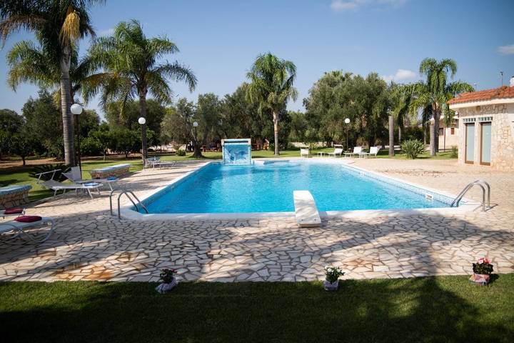 Chambre d’hôte pour 2 personnes, avec jardin ainsi que piscine et vue, animaux acceptés à San Vito dei Normanni - 2