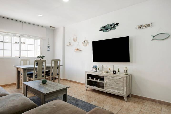 Apartamento entero, Apartamento Villa Acuario con terraza y Wi-Fi in Playa Barbate, Barbate