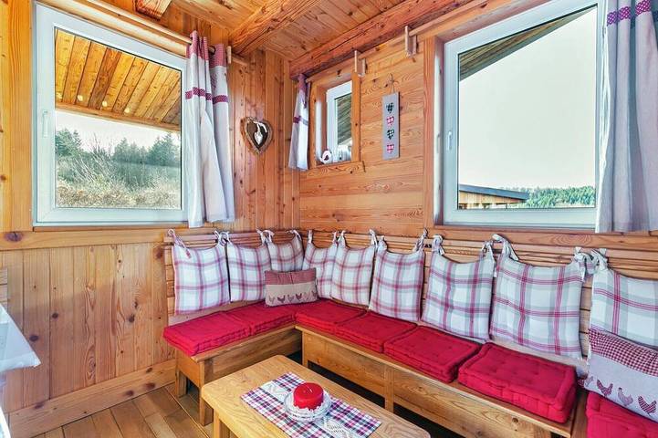 Chalet pour 8 personnes, avec terrasse dans Sarrebourg