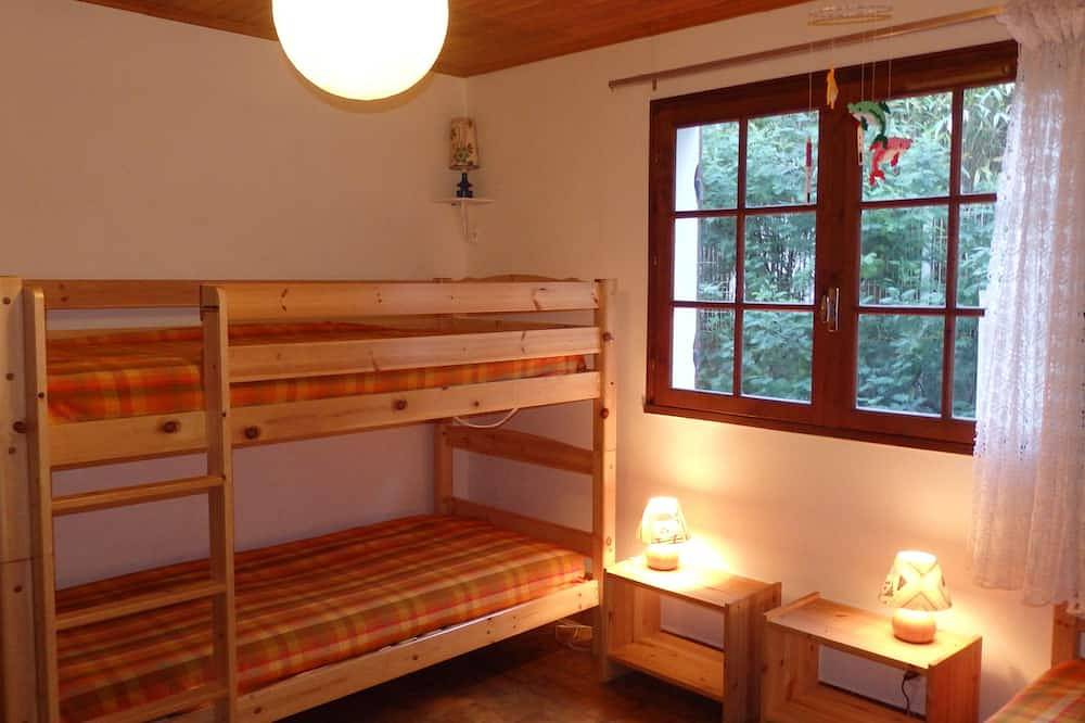 Appartement entier, Appart non fumeur en rez-de-jardin dans villa bordure forêt  - animaux acceptés in Lège-Cap-Ferret, Région d'Arcachon