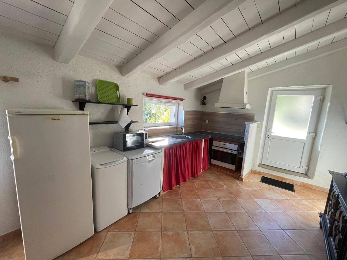 Two-Bedroom House in Saint-Péray, Région de Tournon-sur-Rhône