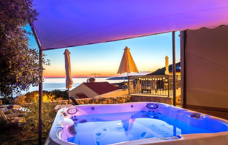 Villa für 9 Personen, mit Whirlpool und Garten auf Cres - 3