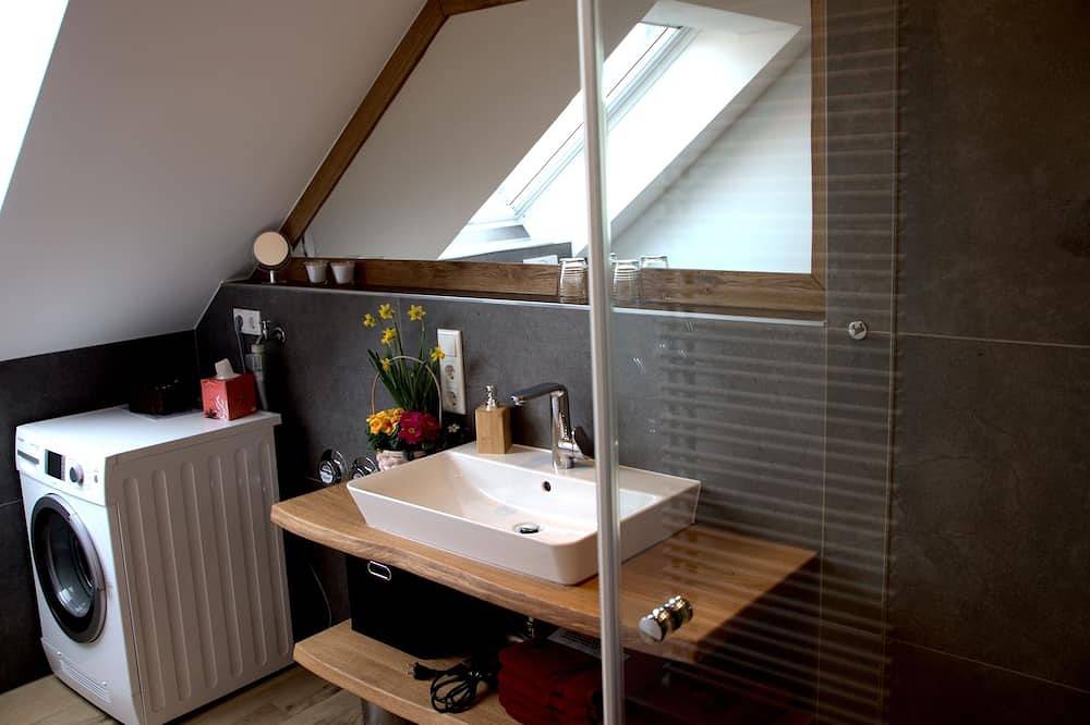 Ganze Wohnung, Exklusive Ferienwohnung in Gilching - Geisenbrunn bei München in Gilching, Landkreis Starnberg