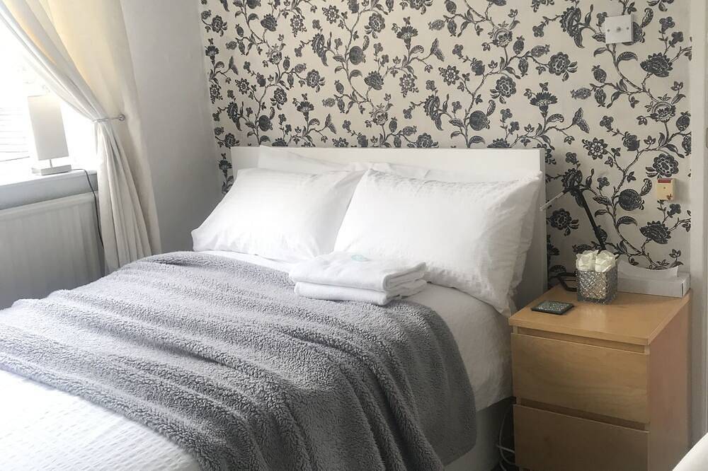 Cozy rooms, parking, wifi, semi-rural, great road networks, off-road cycling. in Bradford, Westliches Yorkshire