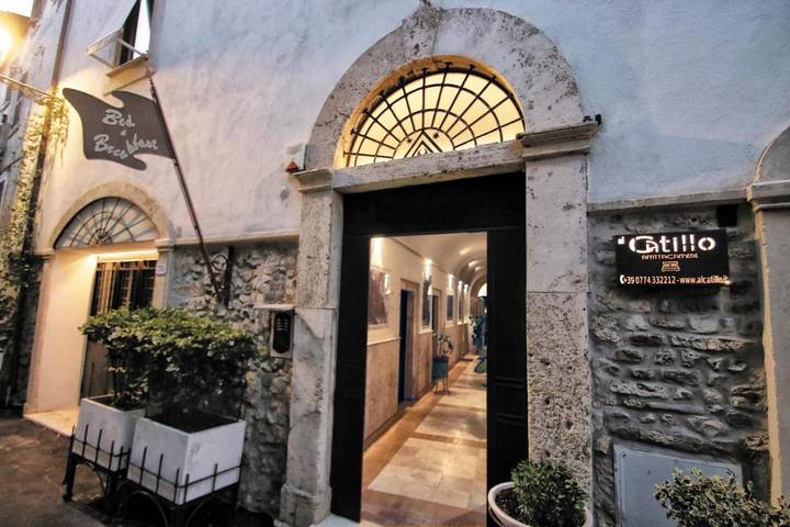 Appartamento per 4 persone, con balcone e panorama in Tivoli