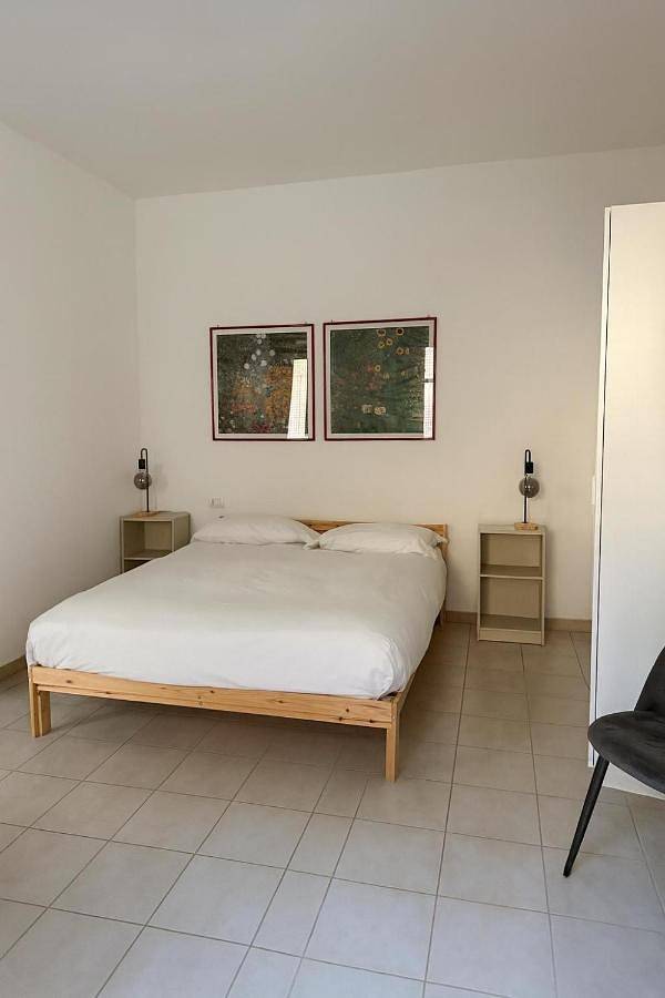 Maison d’hôte pour 2 personnes, avec Jardin dans Nole