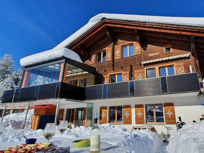 Ganze Ferienwohnung, Ferienwohnung Schweizer, Obersaxen-Affeier - 2.5 Zimmer Ferienwohnung für max. 4 Pers. im Og in Obersaxen, Obersaxen-Mundaun