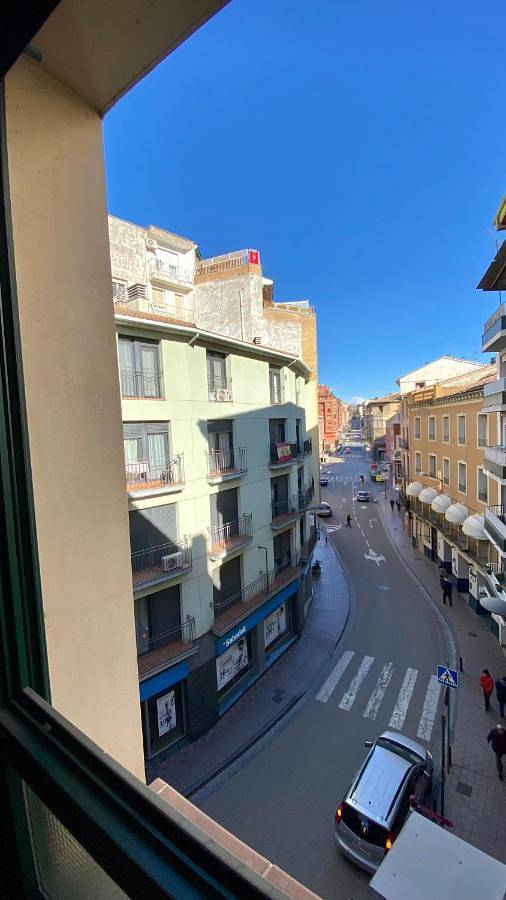 Gîte pour 4 personnes, avec balcon et vue à Barbastro - 3