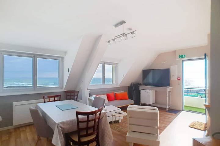 Appartement de vacances pour 8 personnes, avec balcon et jardin