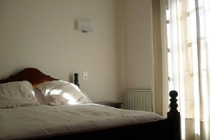 Location de vacances pour 7 personnes, avec jardin ainsi que terrasse et piscine à Cabasse - 4