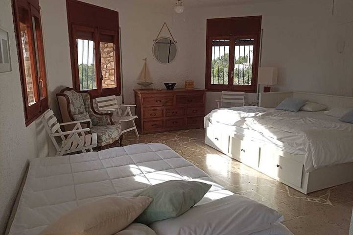 Chalet pour 8 personnes, avec piscine et jardin à L'Ametlla de Mar - 4