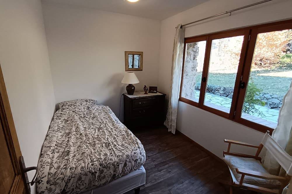 Gites de la Brasca Maison 60m2, Avec vue Imprenable du Massif du Mercantour. in Roquebillière, Région de Nice