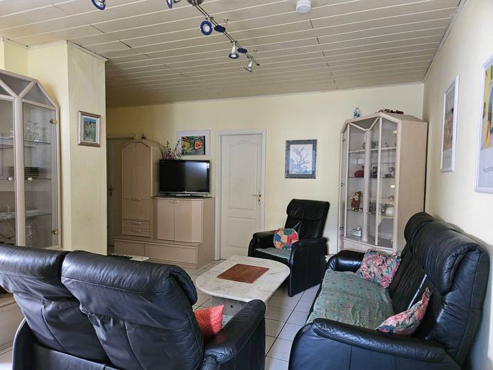 Apartamento vacacional entero, Apartamento de vacaciones para 6 personas con jardín in Usingen, Hochtaunuskreis