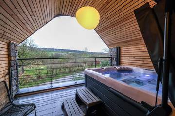 Gîte pour 2 personnes, avec balcon et jacuzzi à Hamoir