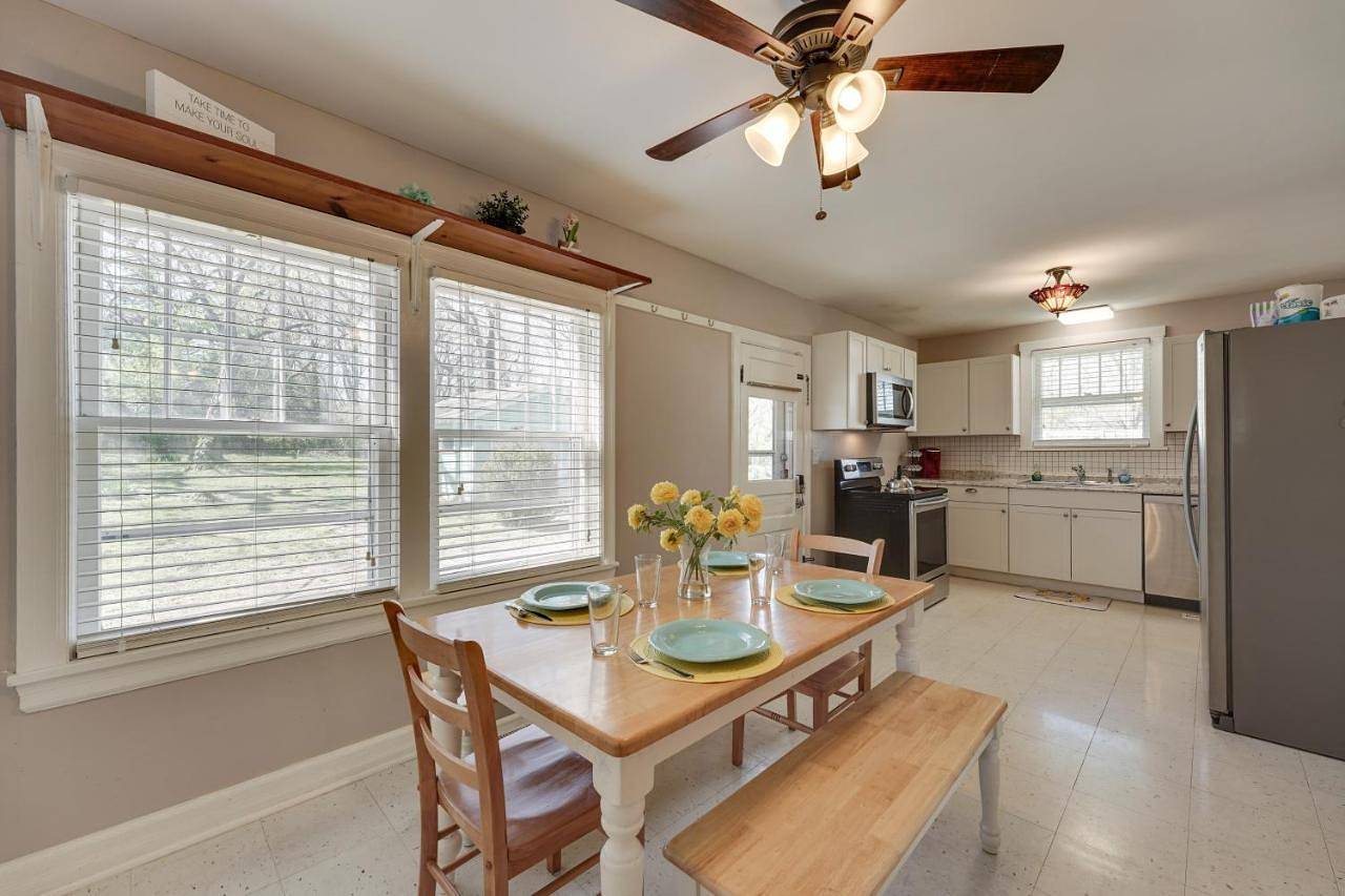 Dog-Friendly Springfield Home Less Than 1 Mi to Msu! in Springfield (MO), Greene County (MO)