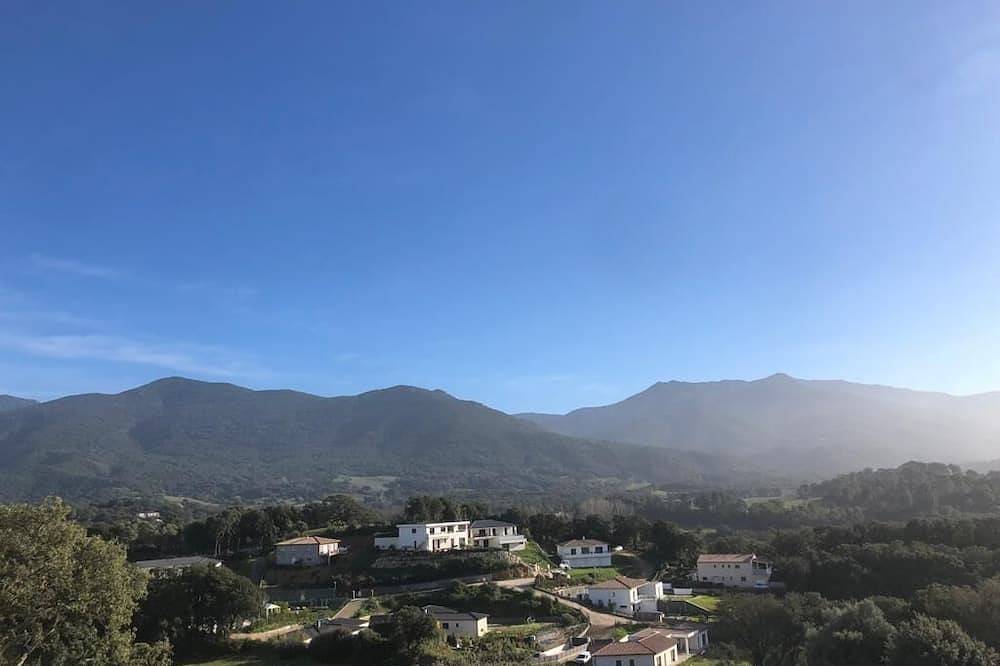 Appartement entier, A 5 Min En Voiture De Porticcio T3 Neuf Au Calme in Eccica-Suarella, Région d'Ajaccio