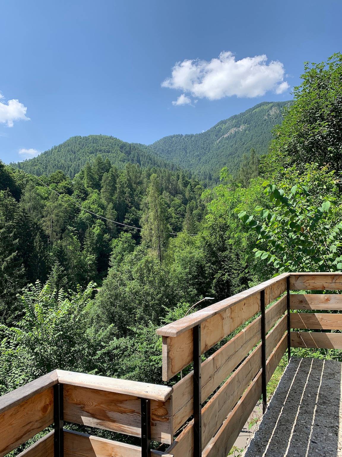 Appartement entier, Appartement "Bruna" avec vue sur les montagnes, terrasse privée et Wi-Fi in Forno di Zoldo, Val di Zoldo