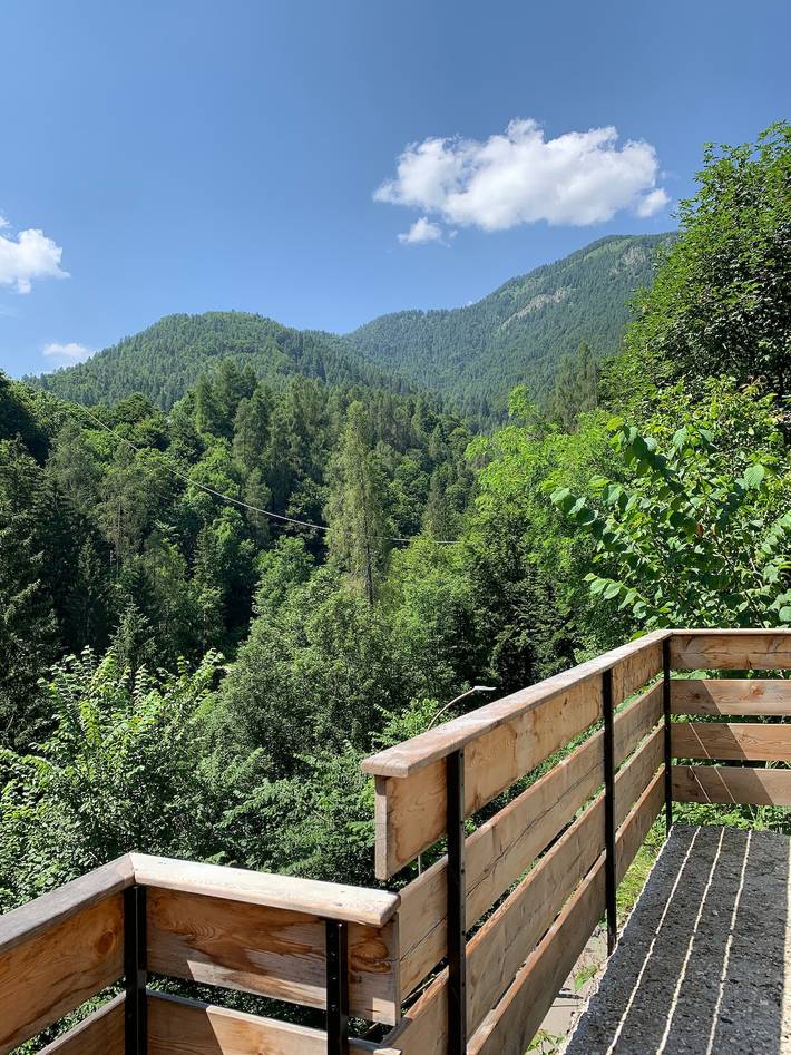 Hel lägenhet, Apartment 'Bruna' with Mountain View, Private Terrace and Wi-Fi in Forno di Zoldo, Val di Zoldo