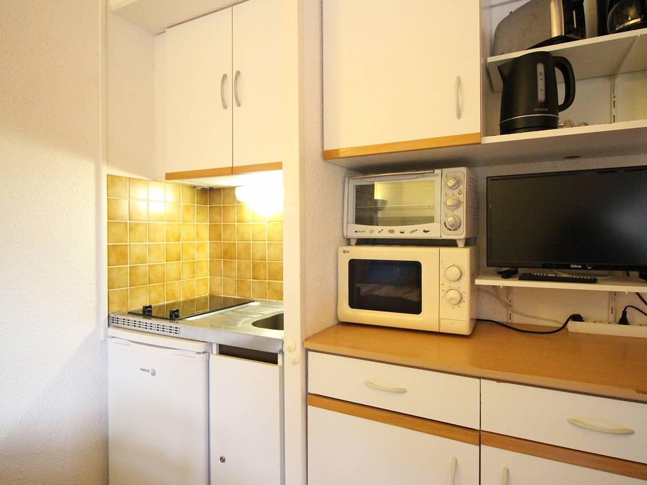 Entire apartment, Studio at Mont-Dore slopes, 4 pers. in Mont-Dore, Volcans d'Auvergne Regional Nature Park