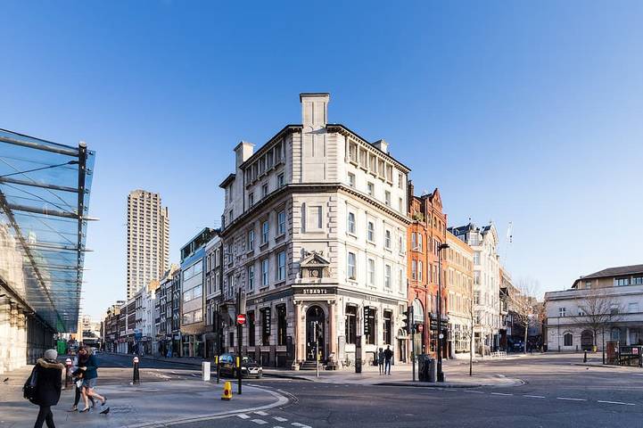 Vacation rental for 4 people, with pets in Downtown