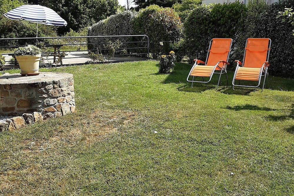 Ganze Wohnung, Appartement à L'étage Pour 2personnes Avec Petite Terrasse in Saint-Gildas-de-Rhuys, Côte des Mégalithes