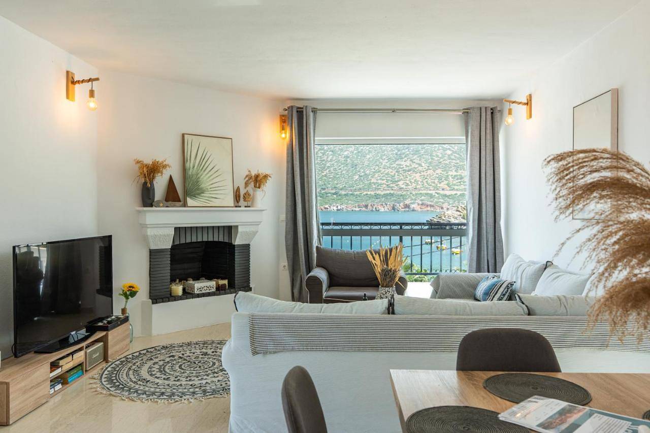 Cały apartament, Sea-esta Beach House, Beachfront Residence & Bbq, By Thinkvilla in Bali (Kreta), Rethymno