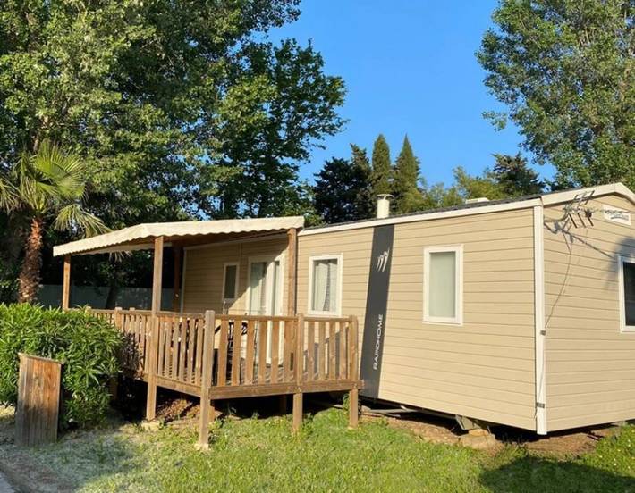 Camping pour 6 personnes, avec bassin pour enfant à Saint-Cyprien