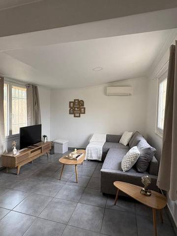 Location de vacances pour 4 personnes, avec jardin à Saint-Martin-de-Crau