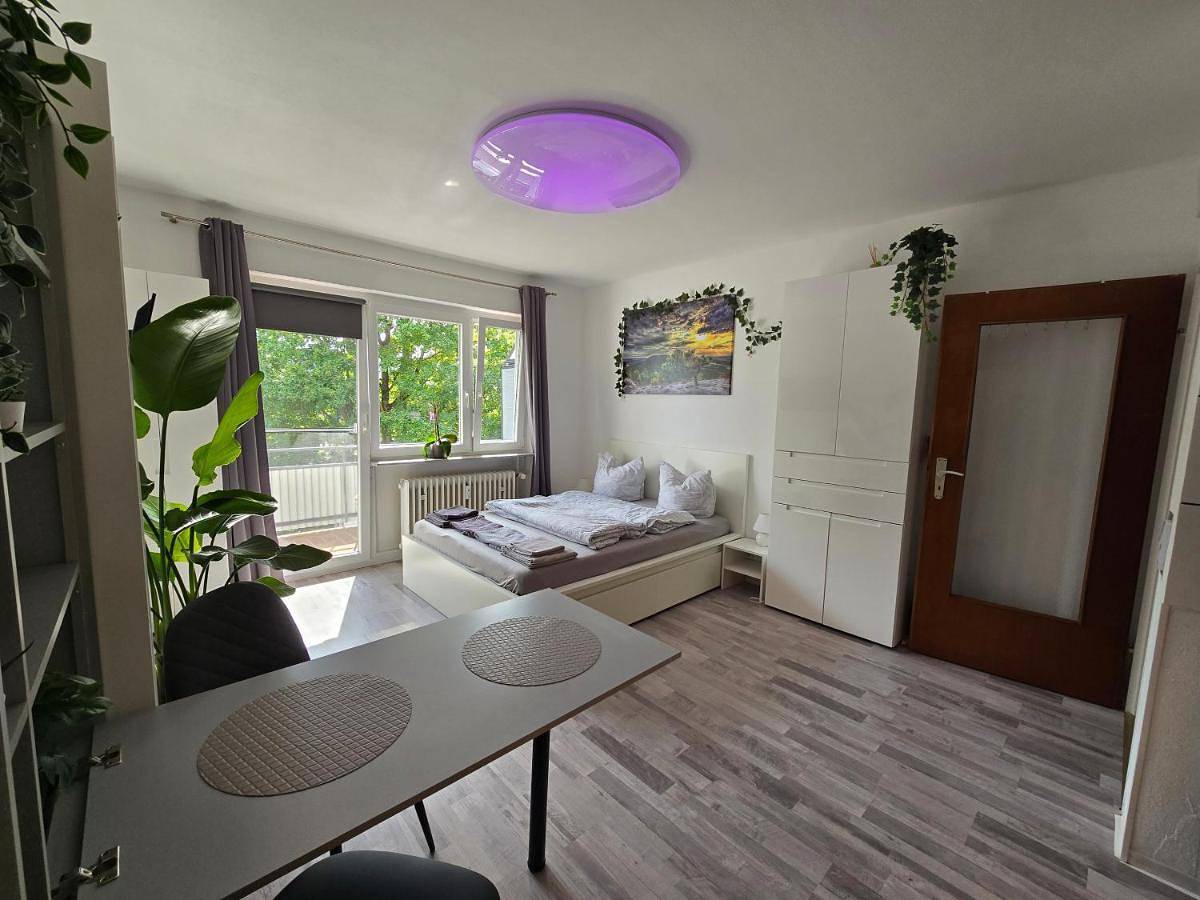 Ganze Wohnung, Msapartment Stylish wohnen in Stuttgart Self-Check-in zu jeder Zeit voll automatisiert in Weilimdorf, Stuttgart