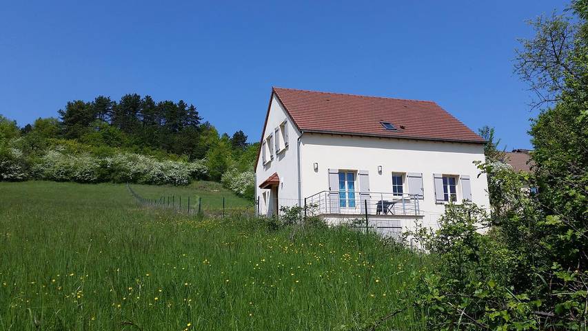 Gîte pour 9 personnes, avec balcon et jardin dans Yonne - 4