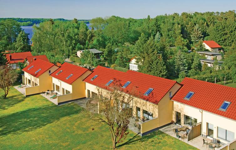 Ferienhaus für 4 Personen, mit Terrasse am Schweriner See