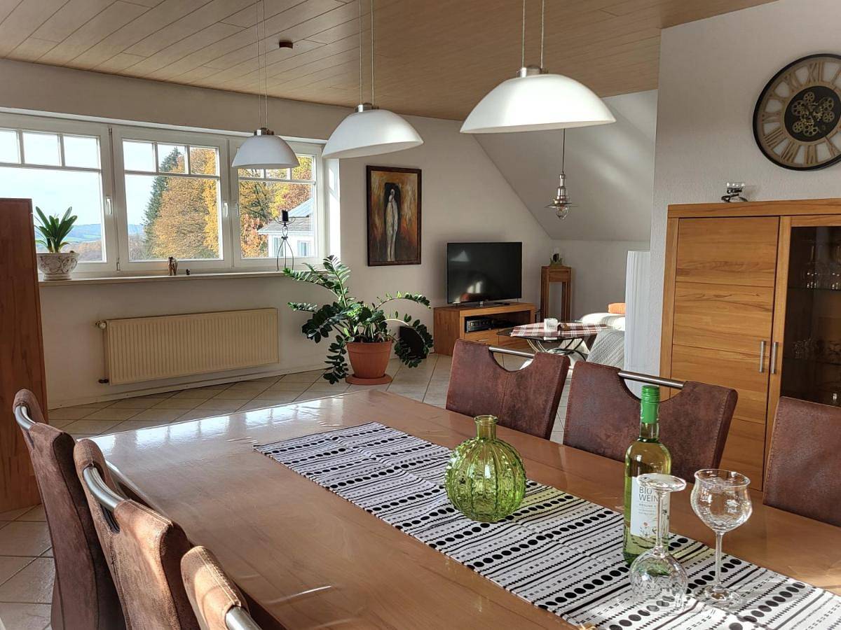 Ganze Wohnung, Ferienwohnung Falkenhof in Lindlar, Oberbergischer Kreis