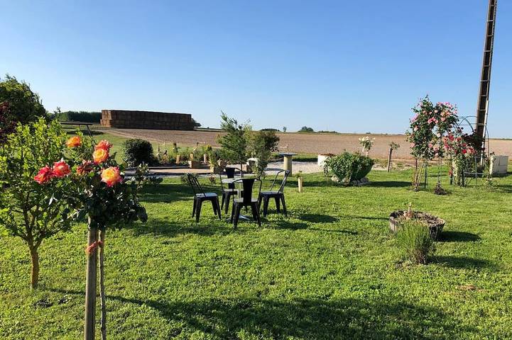 Gîte pour 6 personnes, avec jardin ainsi que terrasse et piscine à Chédigny - 4