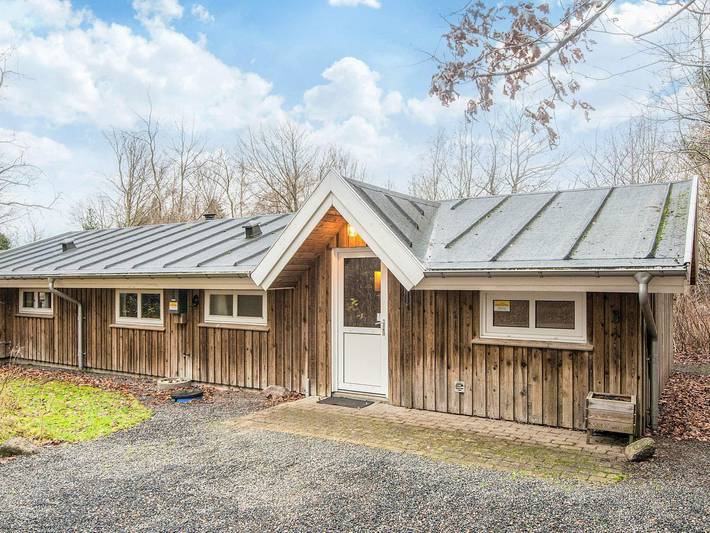 Ferienhaus für 6 Personen, mit Whirlpool und Terrasse sowie Sauna in Kvie Sø