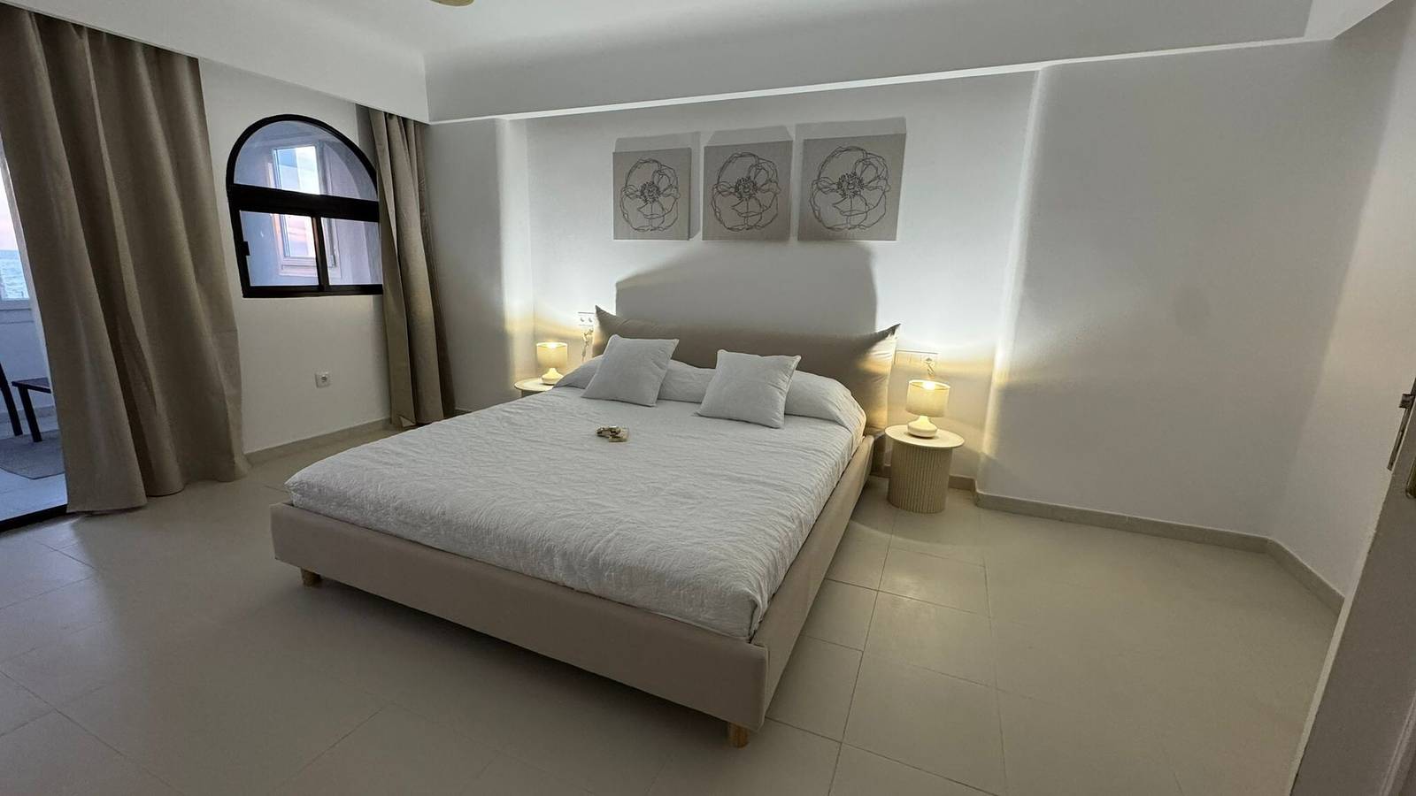Isla Verde 7: Peaceful Morning Retreat Near the Sea in Chipiona, Costa de la Luz