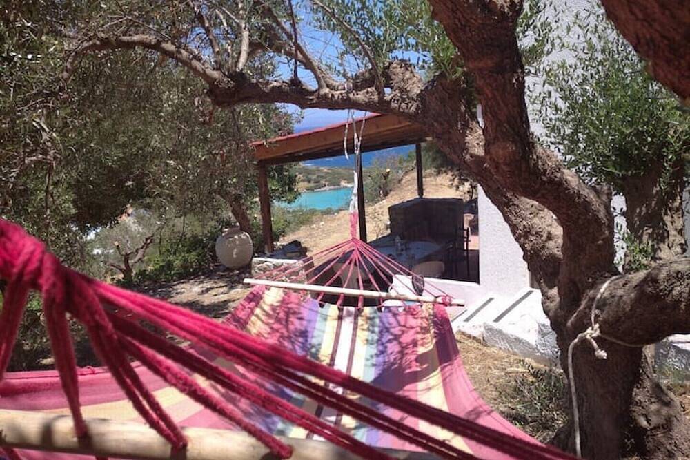 Ecovasileio- Cottage on Mirabello bay with Treehouse/Firepit/Extremeview/Xxlbed in North Crete