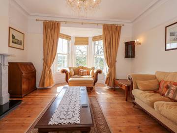 Cottage for 8 People in Menai Bridge, Isle of Anglesey, Photo 3