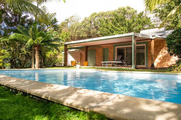Villa pour 6 personnes, avec piscine ainsi que terrasse et vue