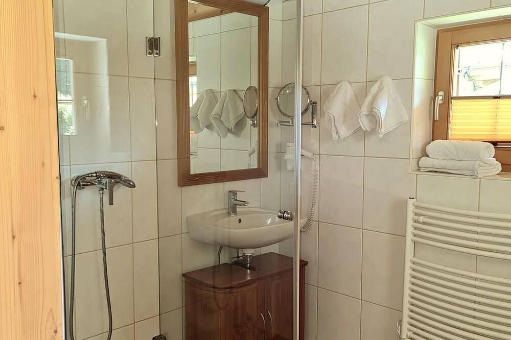 Ferienhaus, Dusche, Wc, 1 Schlafraum - Resort Brixen in Brixen im Thale, Kaisergebirge