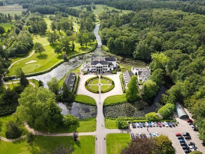 Hotel für 2 Personen, mit Terrasse und Whirlpool sowie Garten und Sauna in Brummen