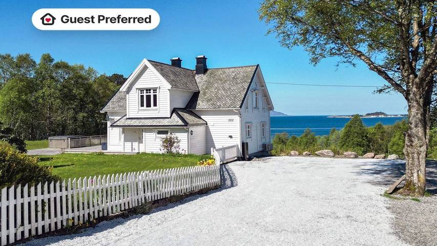 Ferienhaus für 10 Personen, mit Whirlpool und Garten in Åram