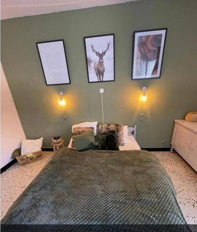 Location de vacances pour 2 personnes, avec vue et jardin à Fraissé-des-Corbières - 2