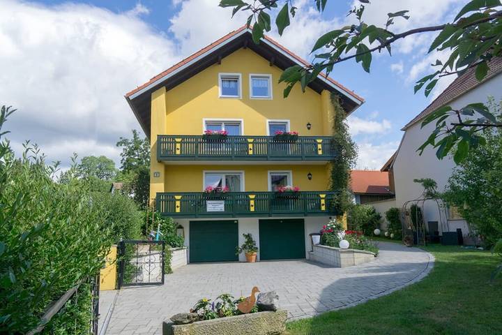 Ferienwohnung für 4 Personen, mit Balkon/Terrasse und Garten sowie Sauna in Waldmünchen - 3