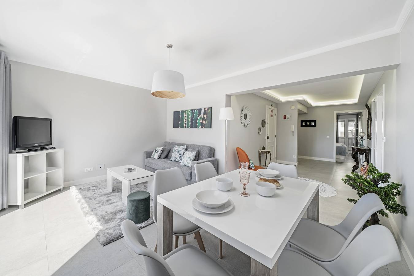 Entire apartment, Promenade I, with sea view for families. in São Martinho, Madeira