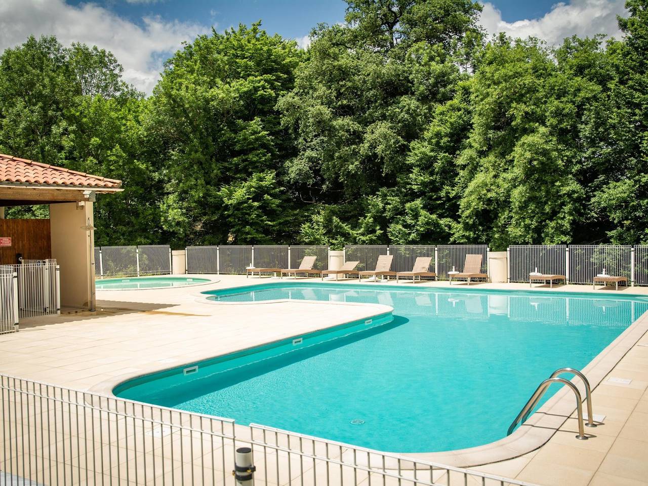 Village Vacances pour 8 Personnes dans Lacapelle-Marival, Lot