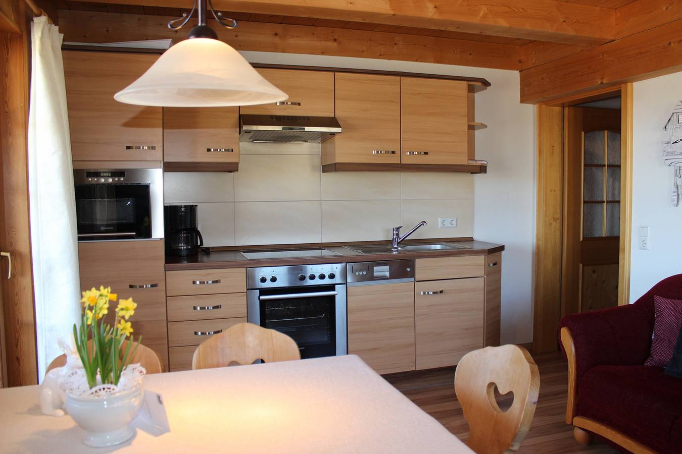 Apartamento entero, Apartamento 'Schauinsland' con vistas a la montaña, terraza privada y Wi-Fi in Suedlicher Schwarzwald, Hinterzarten