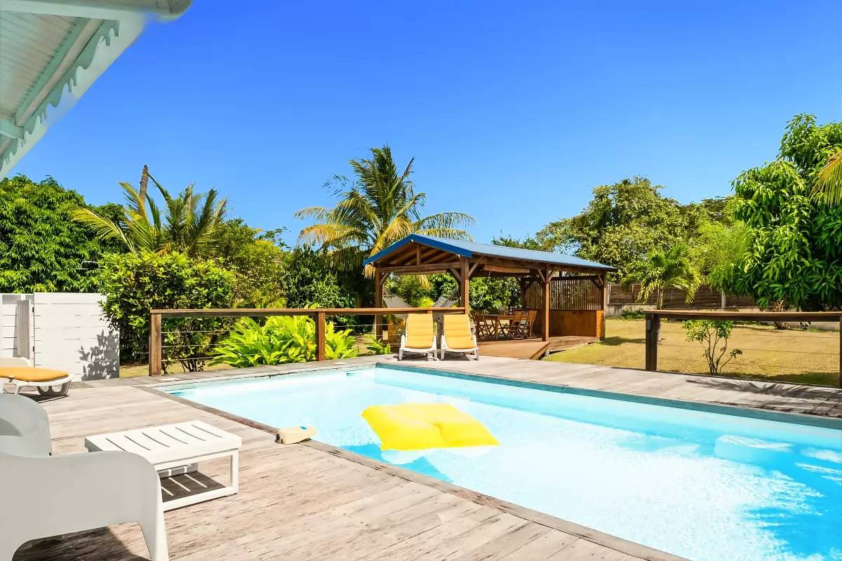 Villa for 4 Guests in Saint-François, French West Indies